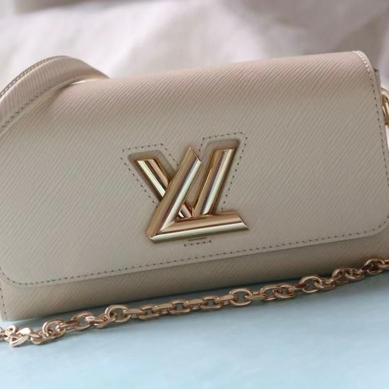 Louis Vuitton West twist Chain Bag