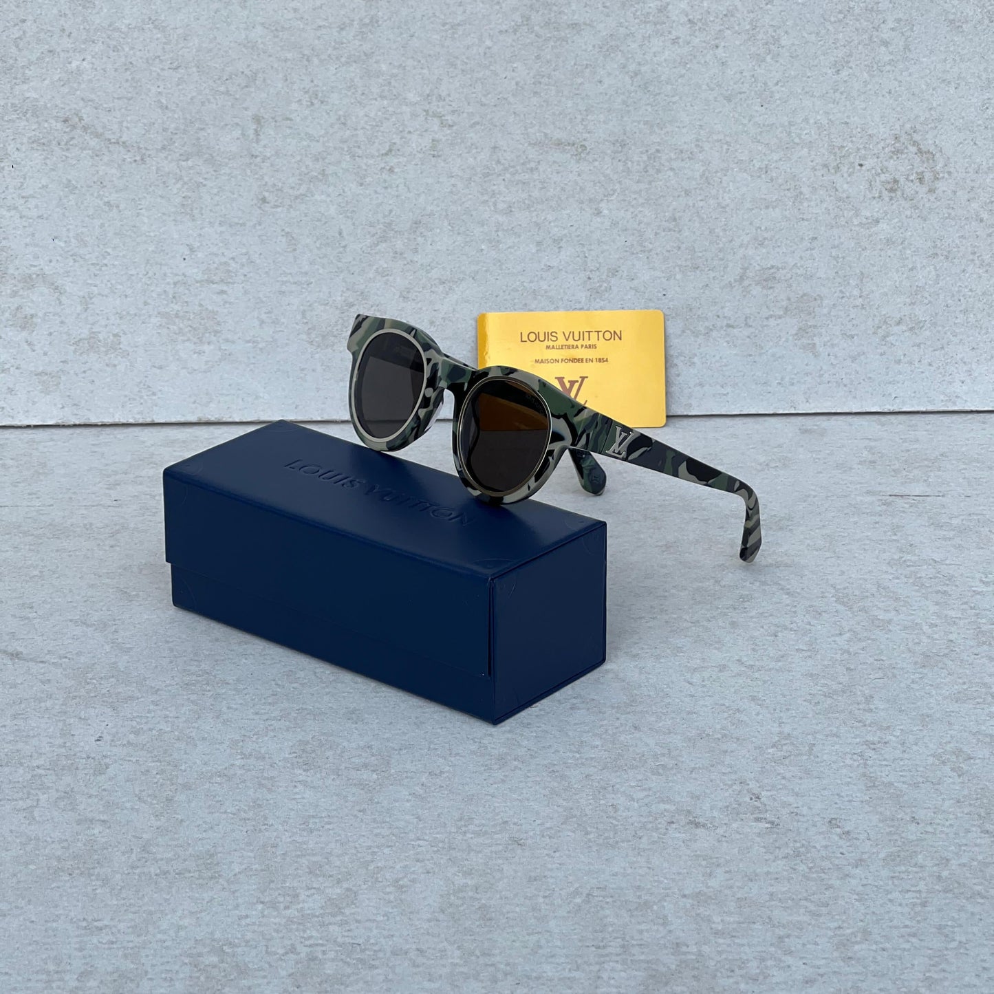 Louis Vuitton Style #4 Sunglasses