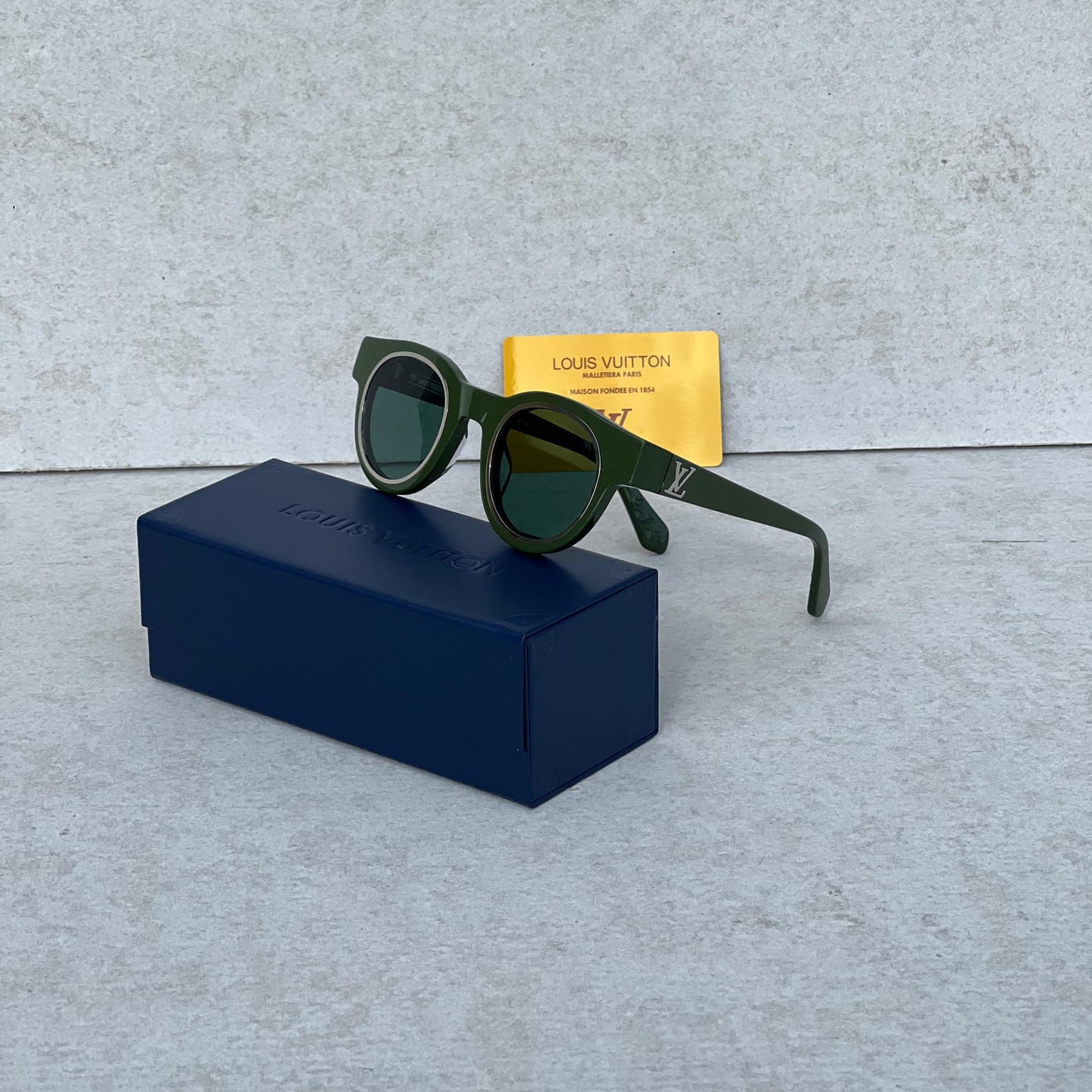 Louis Vuitton Style #4 Sunglasses