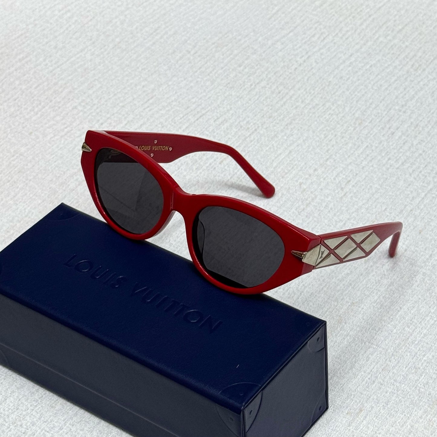 Louis Vuitton Style #19 Sunglasses