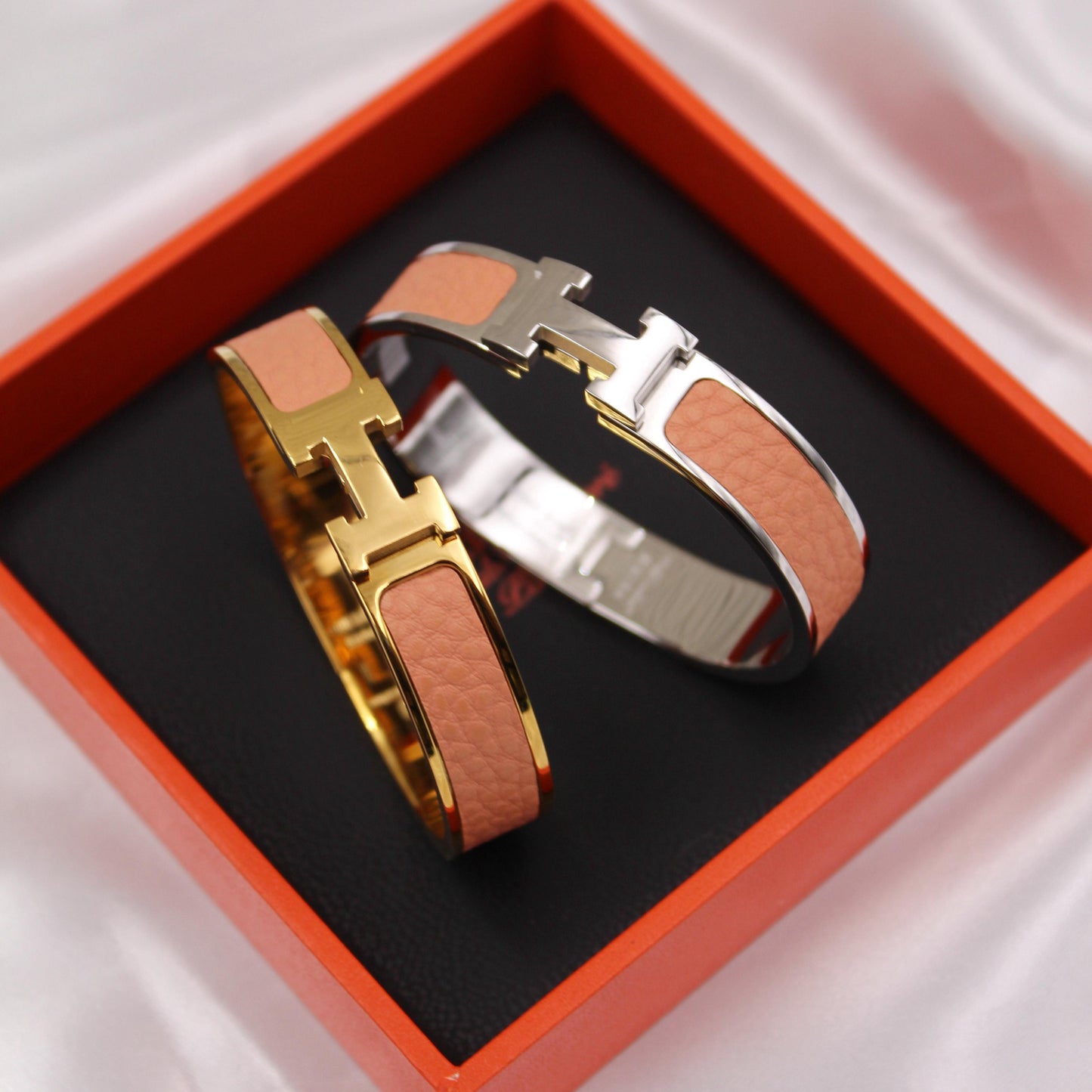 Hermès Clic H Bracelet