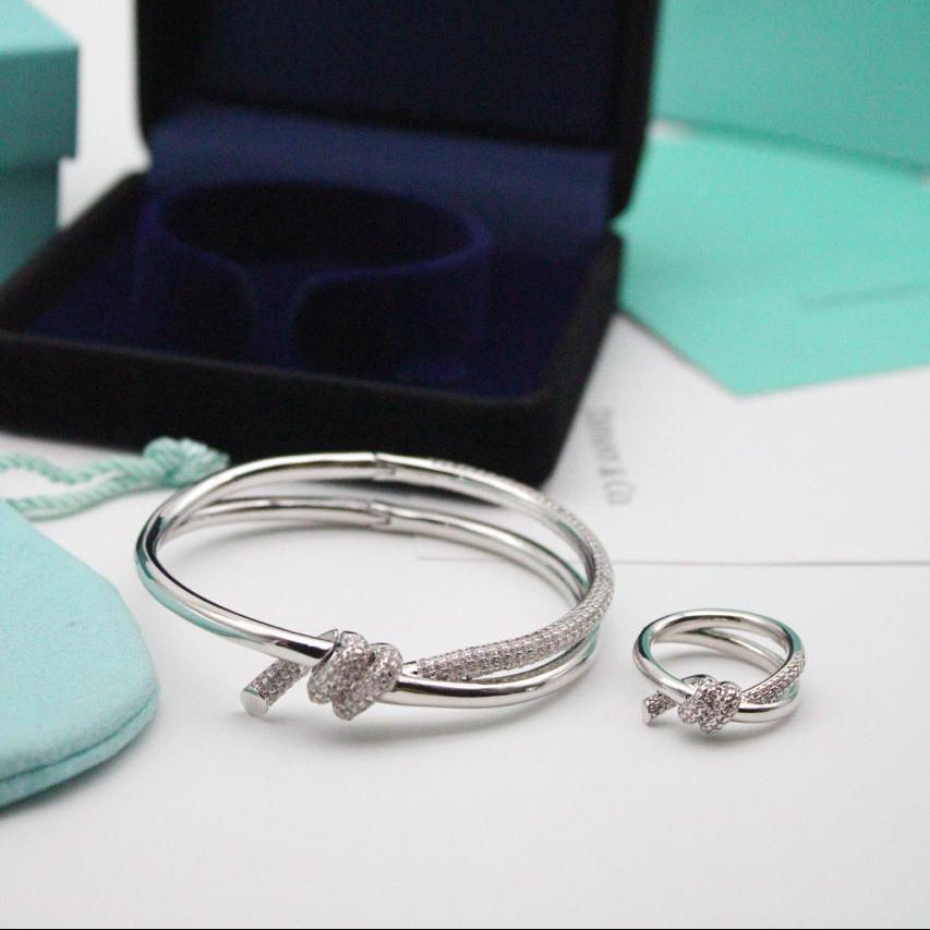 Tiffany Knot collection