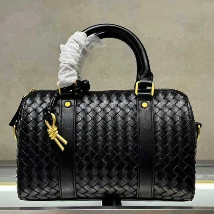 Bottega Veneta Convertible Boston  Intrecciato Nappa Bag