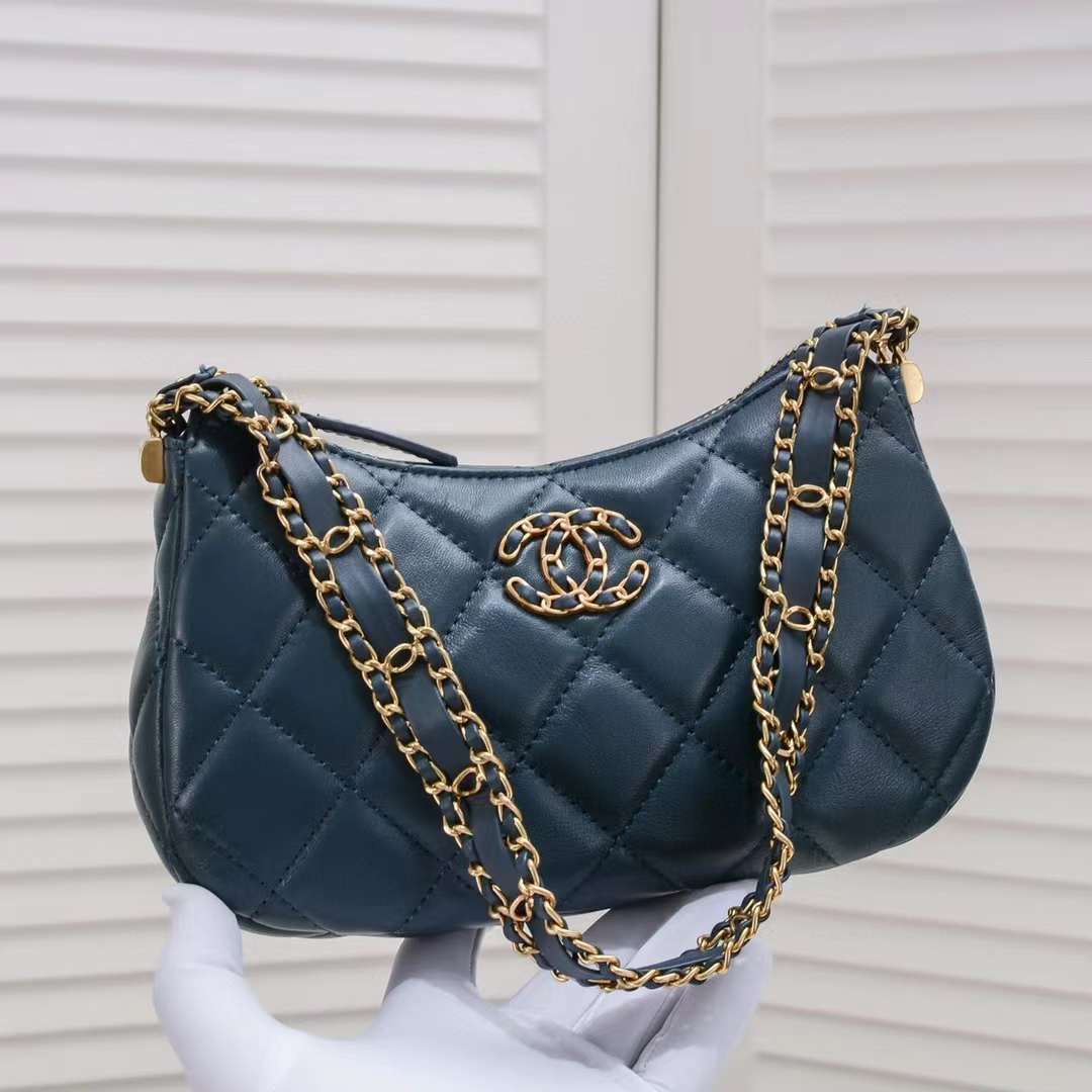 Chanel Hobo Cowhide Shoulder Bag