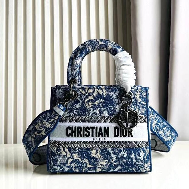 Dior Medium Lady D-Lite Bag