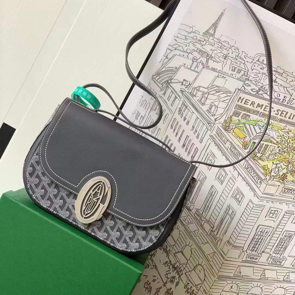 Goyard belvedere Shoulder Bag