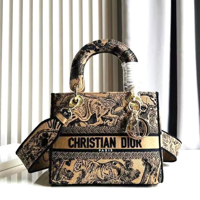 Dior Medium Lady D-Lite Bag