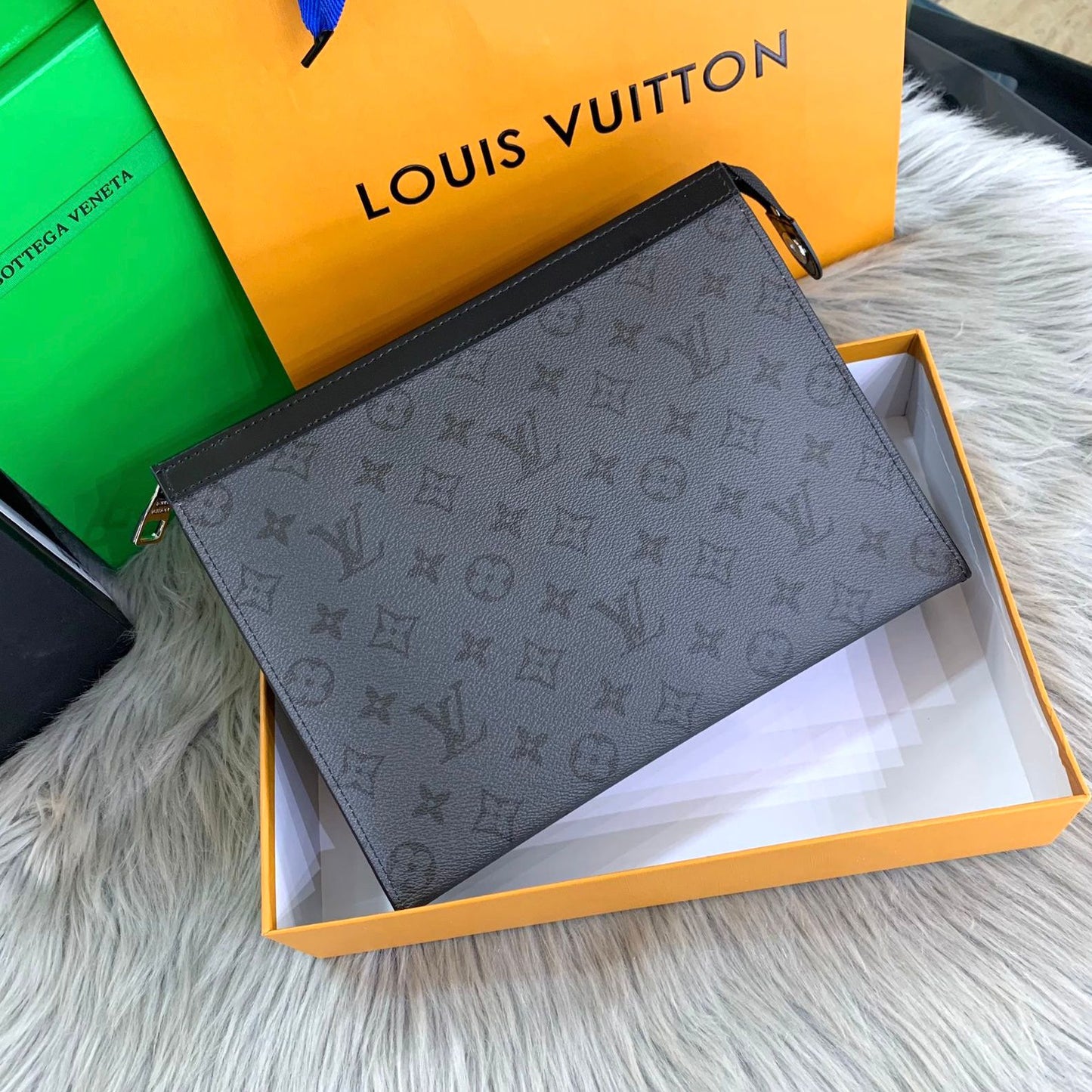 Louis Vuitton Pouch Style#3