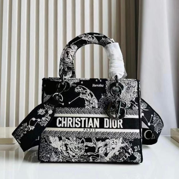 Dior Medium Lady D-Lite Bag