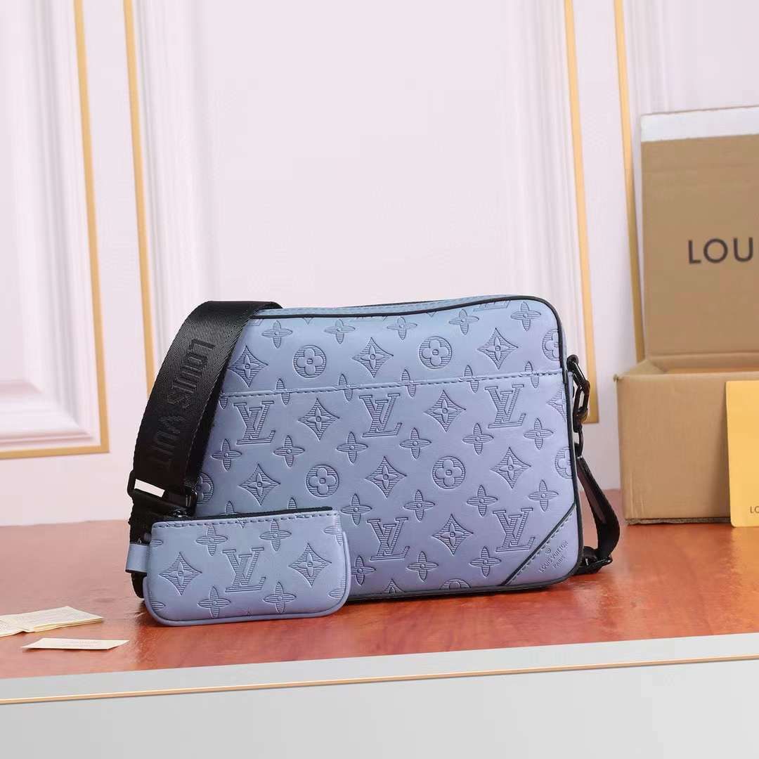 Louis Vuitton trio Messenger Bag