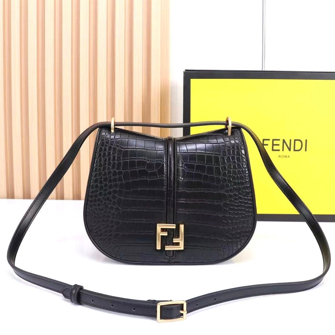 Fendi C`mon Bag