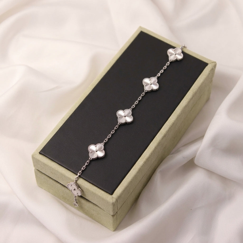 Van Cleef & Arpels Vintage Alhambra 5 motifs bracelet