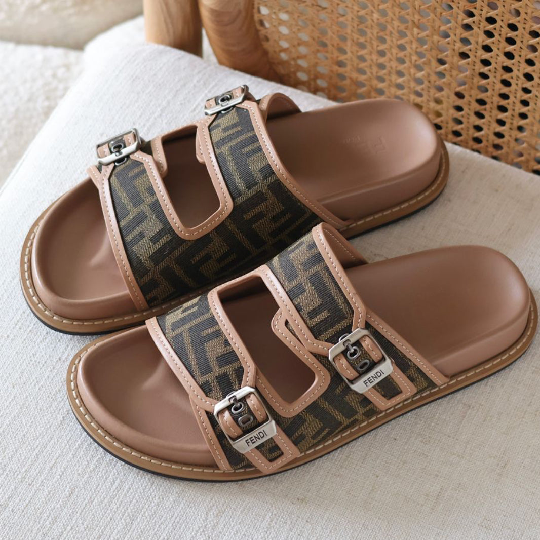 Fendi slippers Men