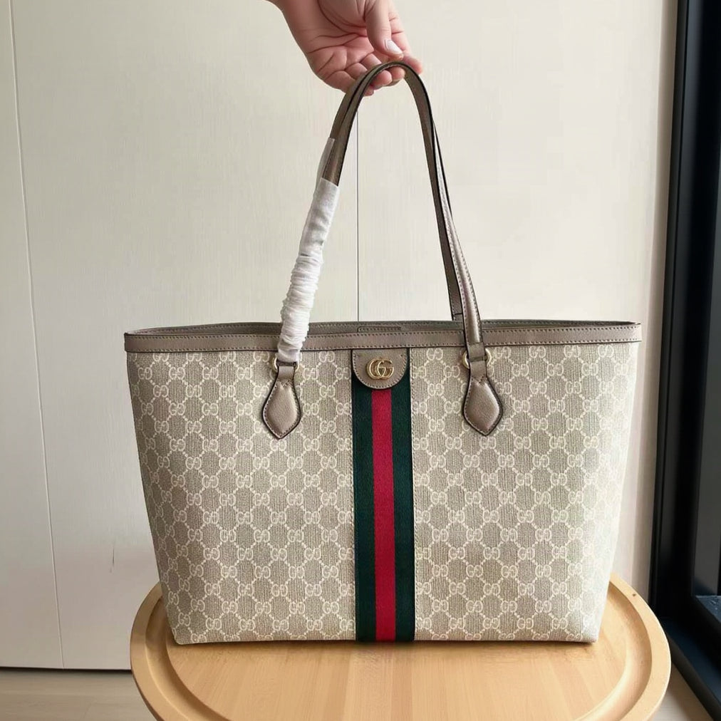 Gucci Ophidia GG Medium Tote Bag