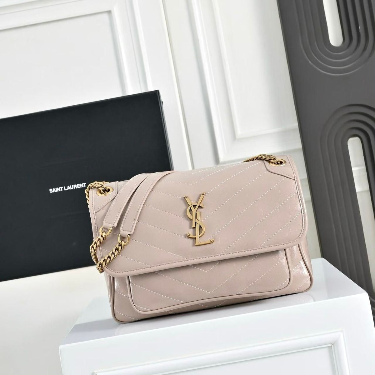 Saint Laurent Women's Niki Medium Shoulder Bag