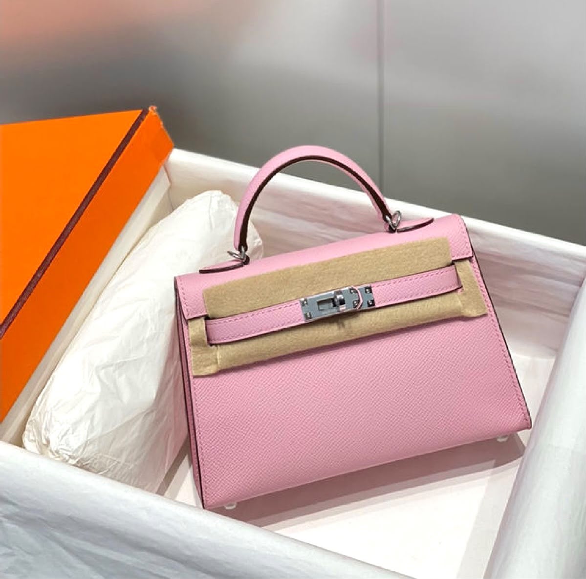 Hermes BN Kelly Togo Caviar 21CM Bag