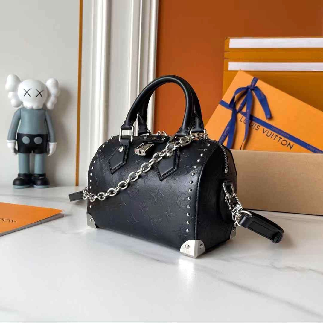 Louis Vuitton Style #18 Bags