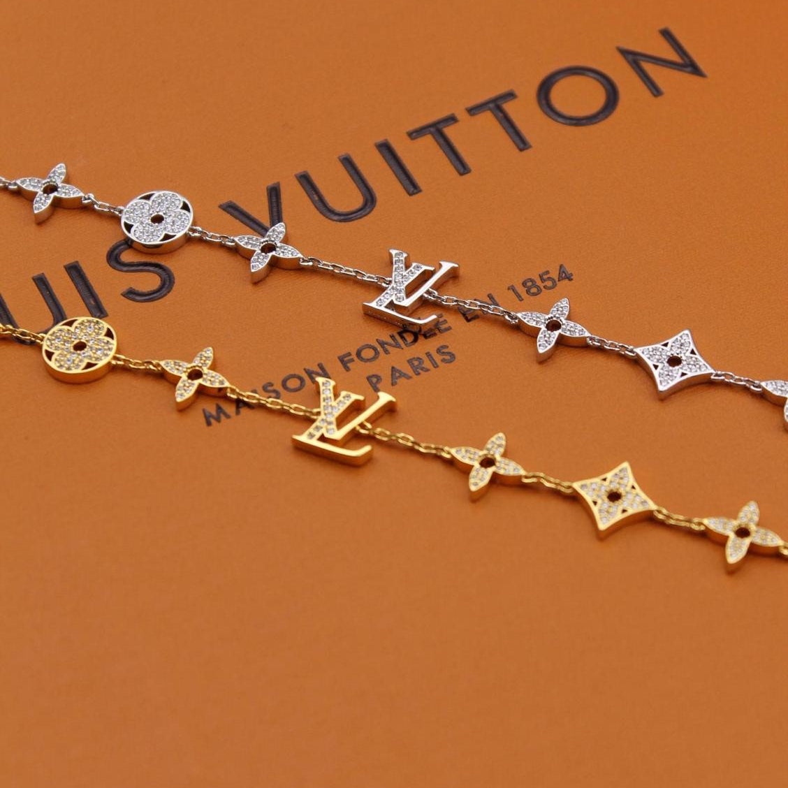 Louis Vuitton Idylle Blossom Monogram Bracelet