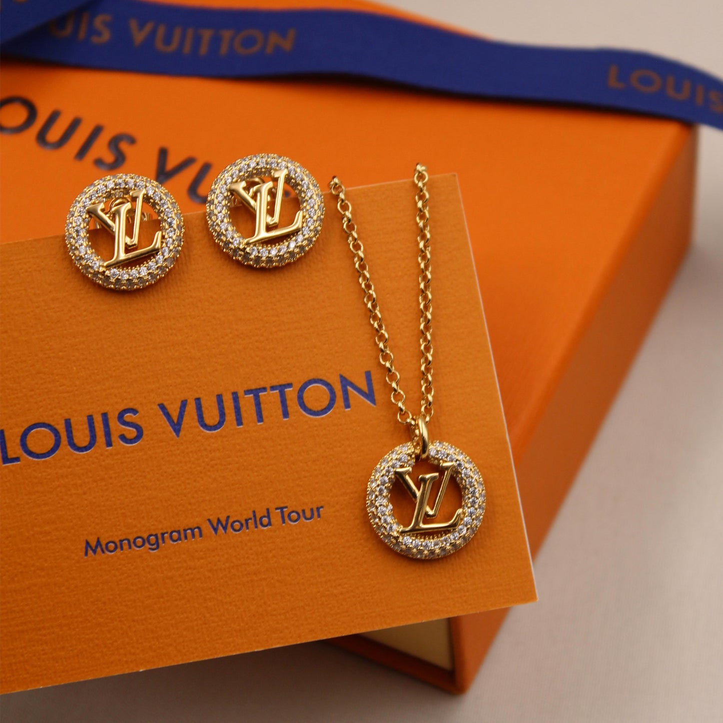 Louis Vuitton Louise By Night