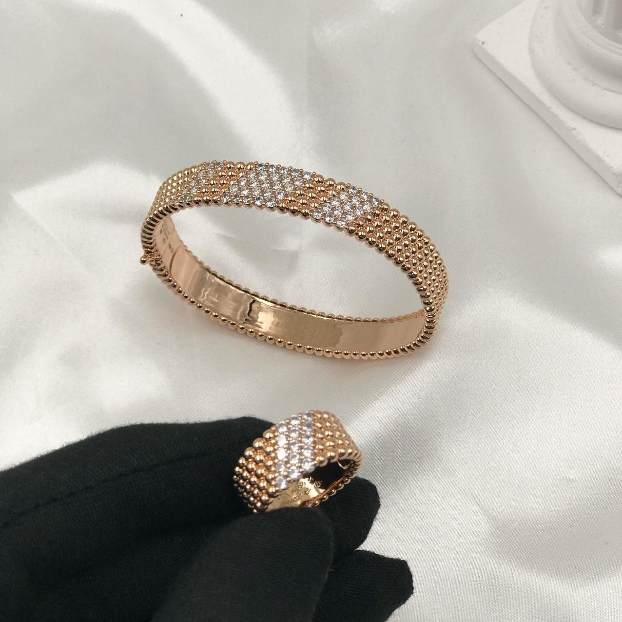 Van Cleef & Arpels Perlée