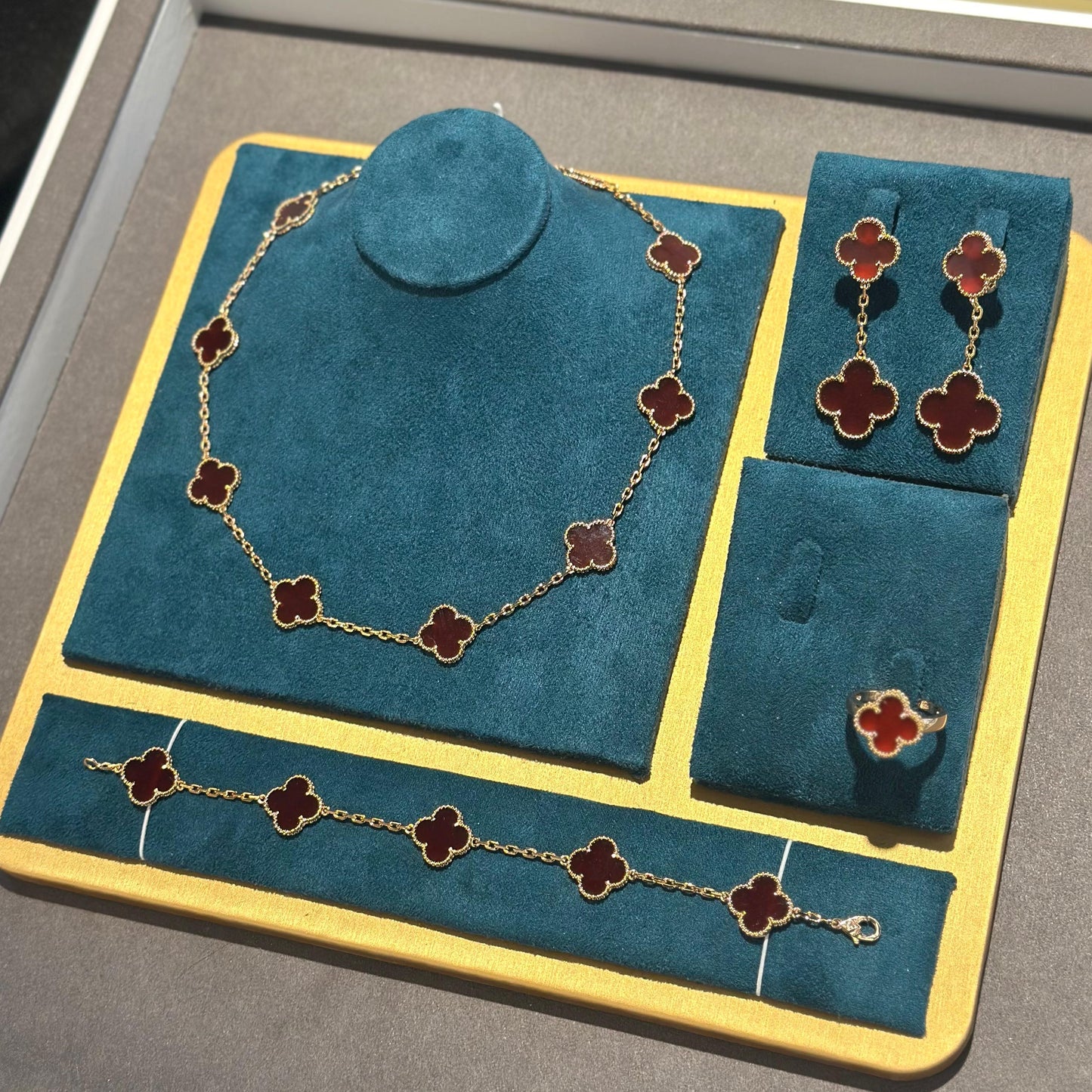 Van Cleef & Arpels Alhambra Collection