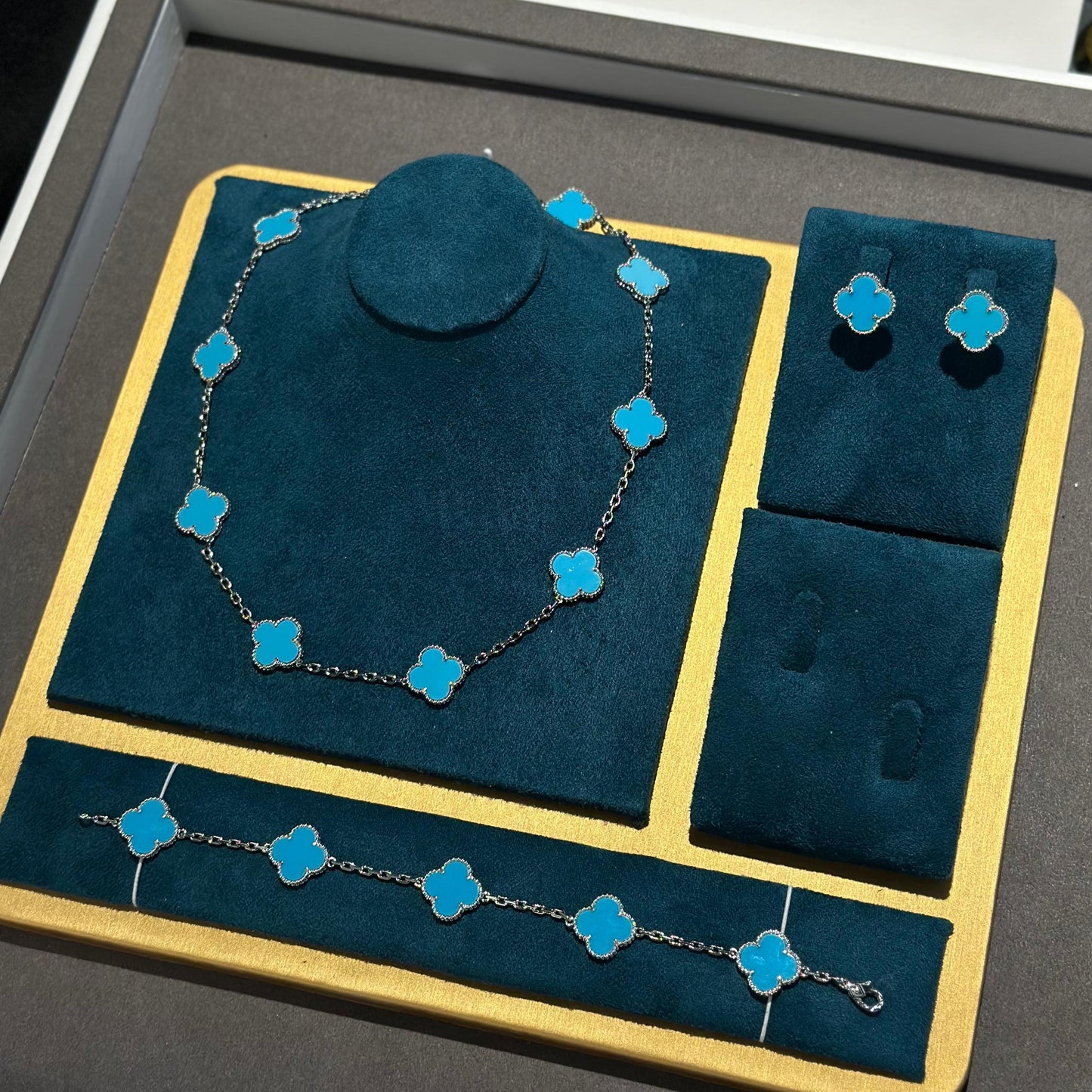 Van Cleef & Arpels Alhambra Collection
