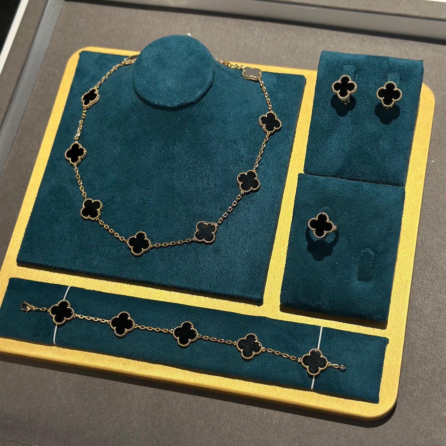 Van Cleef & Arpels Alhambra Collection