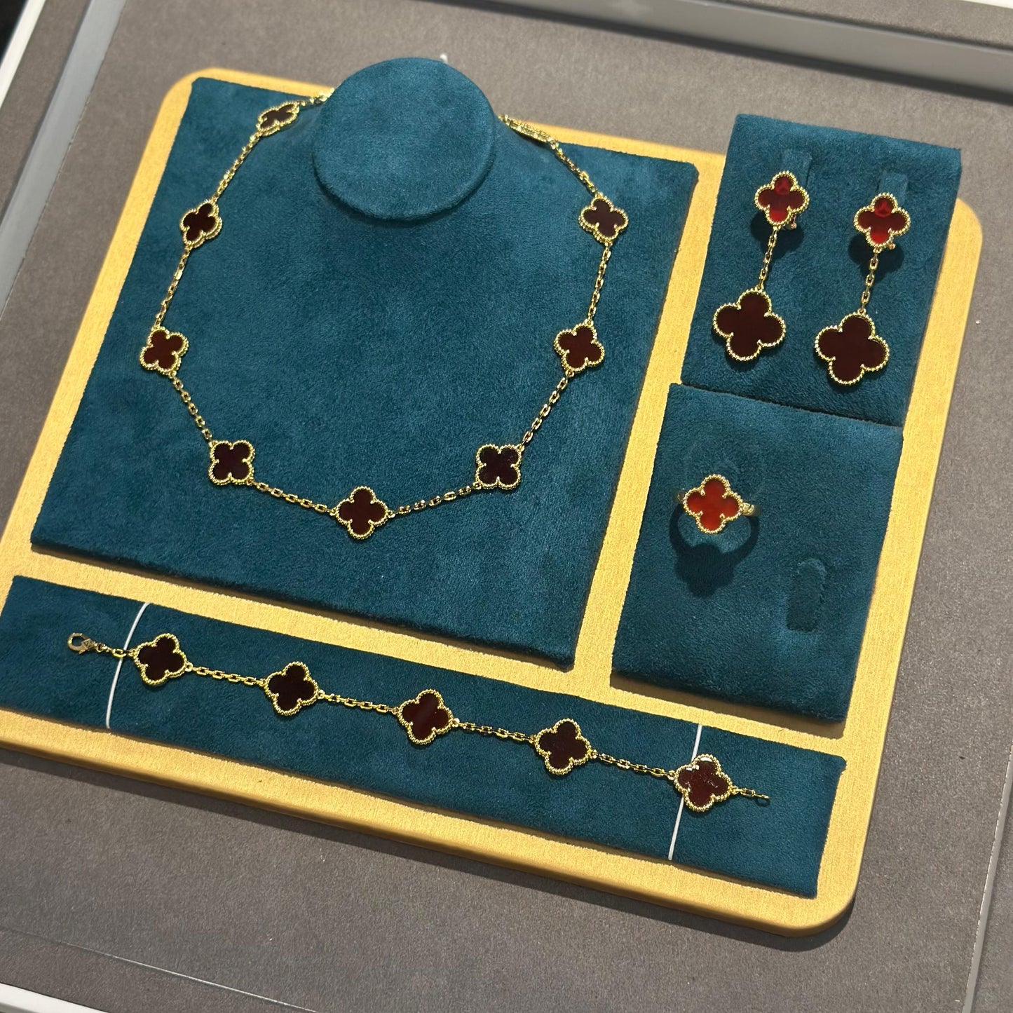Van Cleef & Arpels Alhambra Collection