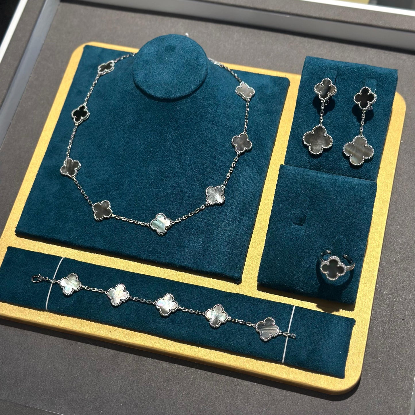 Van Cleef & Arpels Alhambra Collection