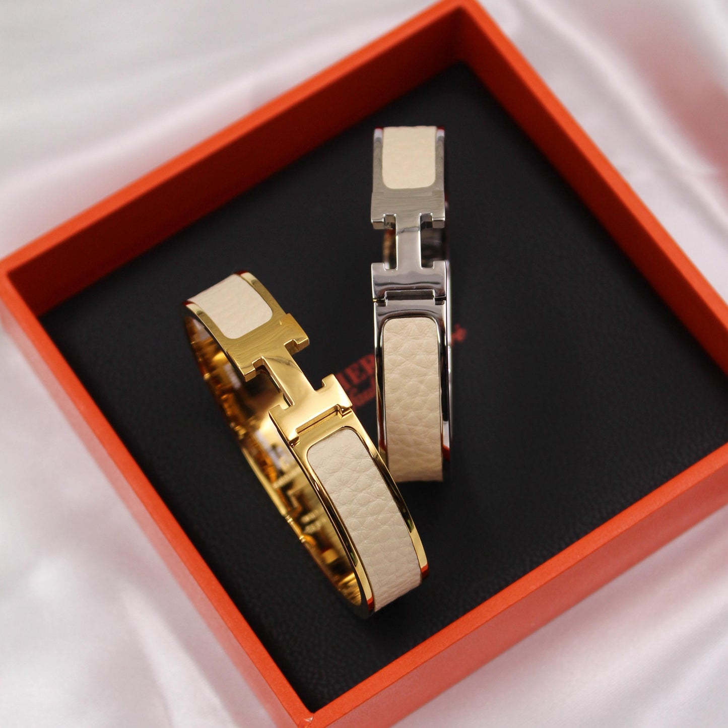 Hermès Clic H Bracelet
