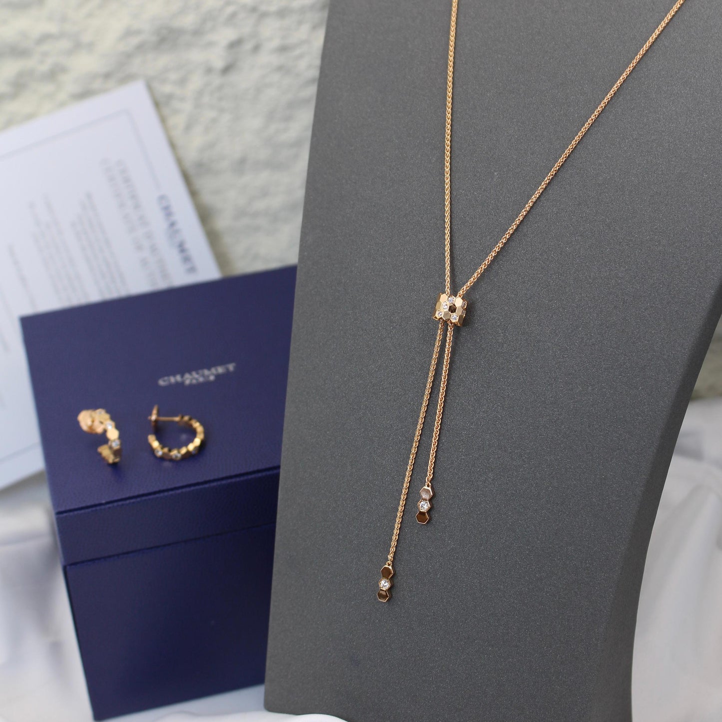 Bee de Chaumet Pendant
