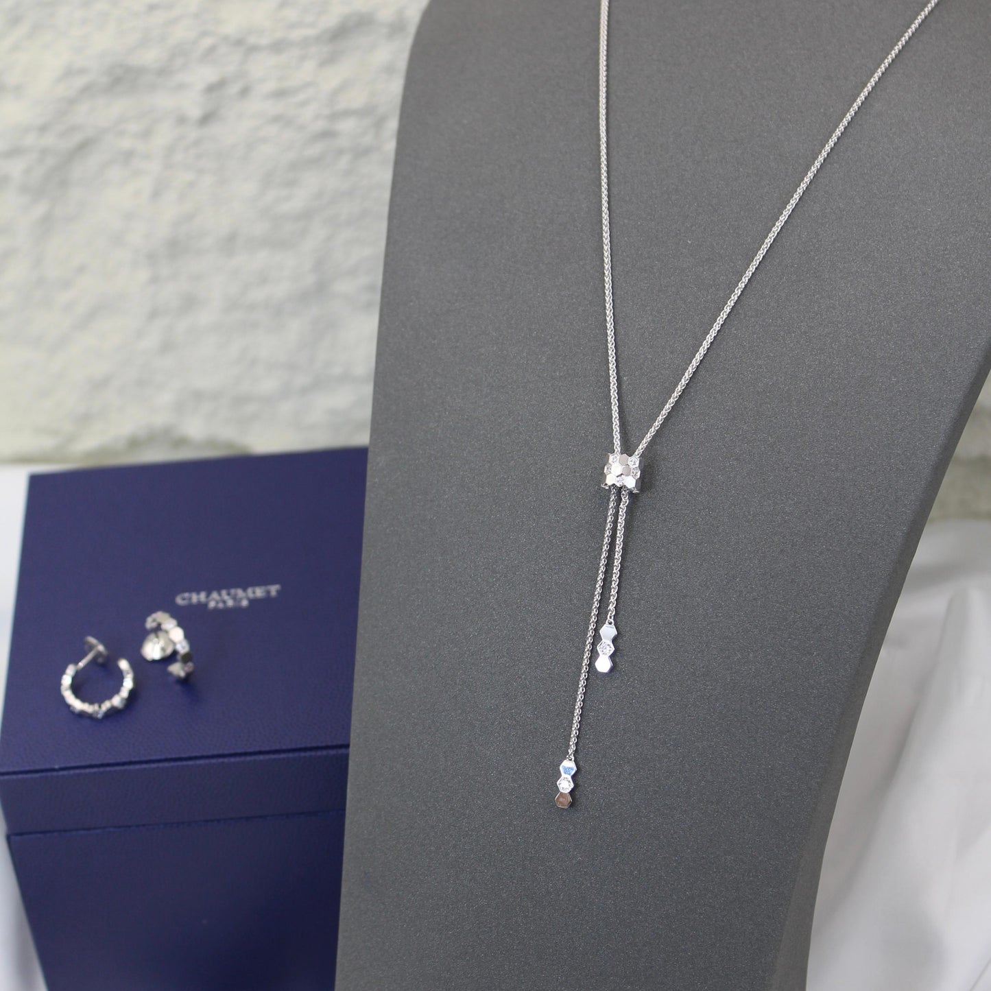 Bee de Chaumet Pendant