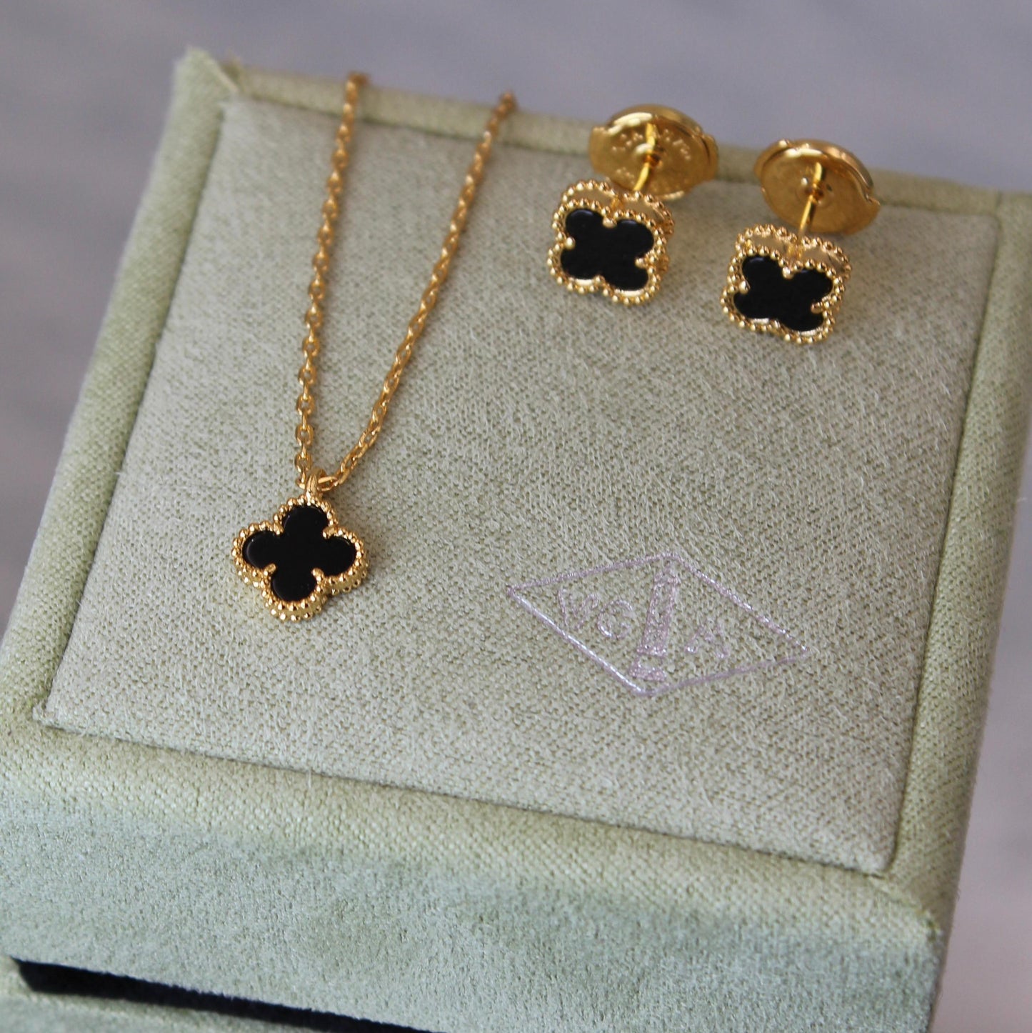 Van Cleef & Arpels Vintage Alhambra Guilloché set