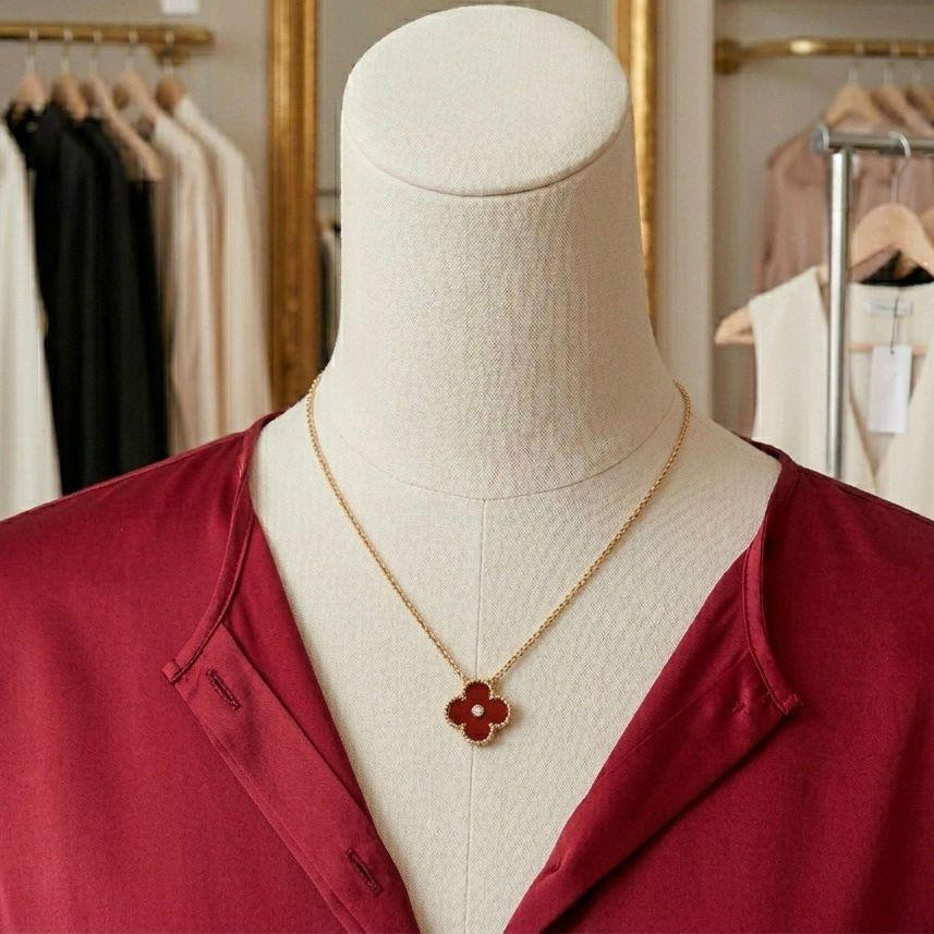 Van Cleef & Arpels Vintage Alhambra Limited Edition Holiday Pendant