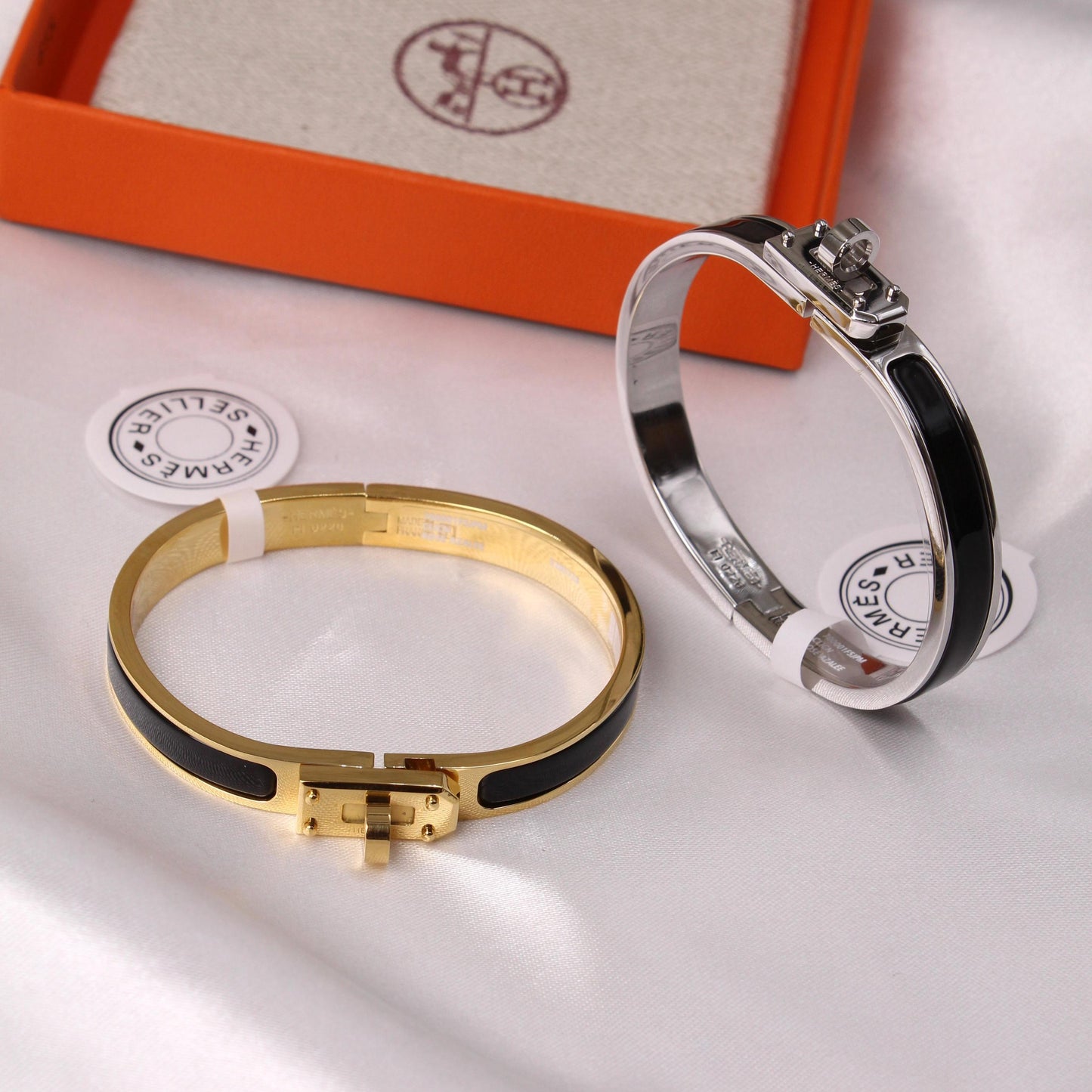 Hermès Mini Clic Kelly Bracelet