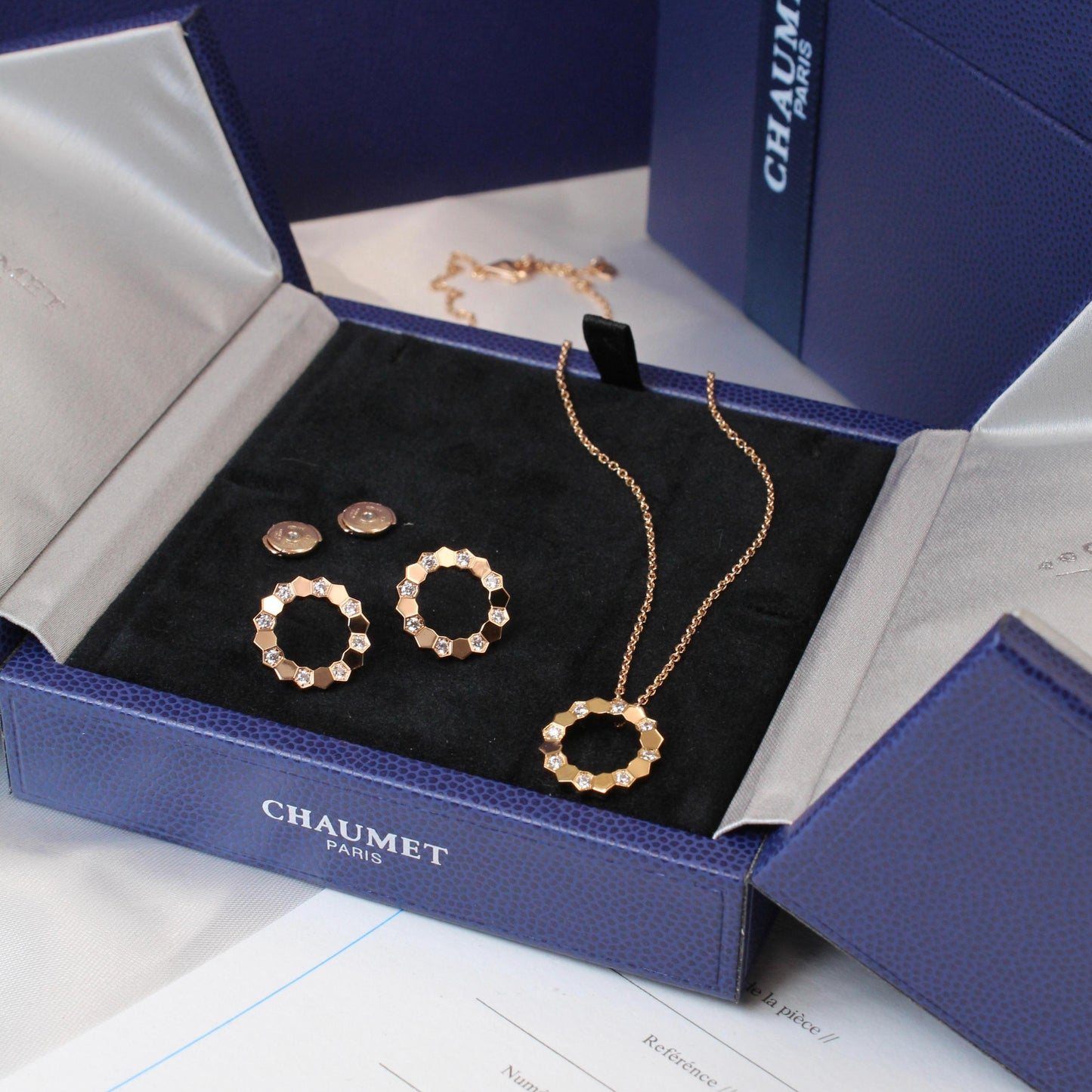 Bee de Chaumet collection