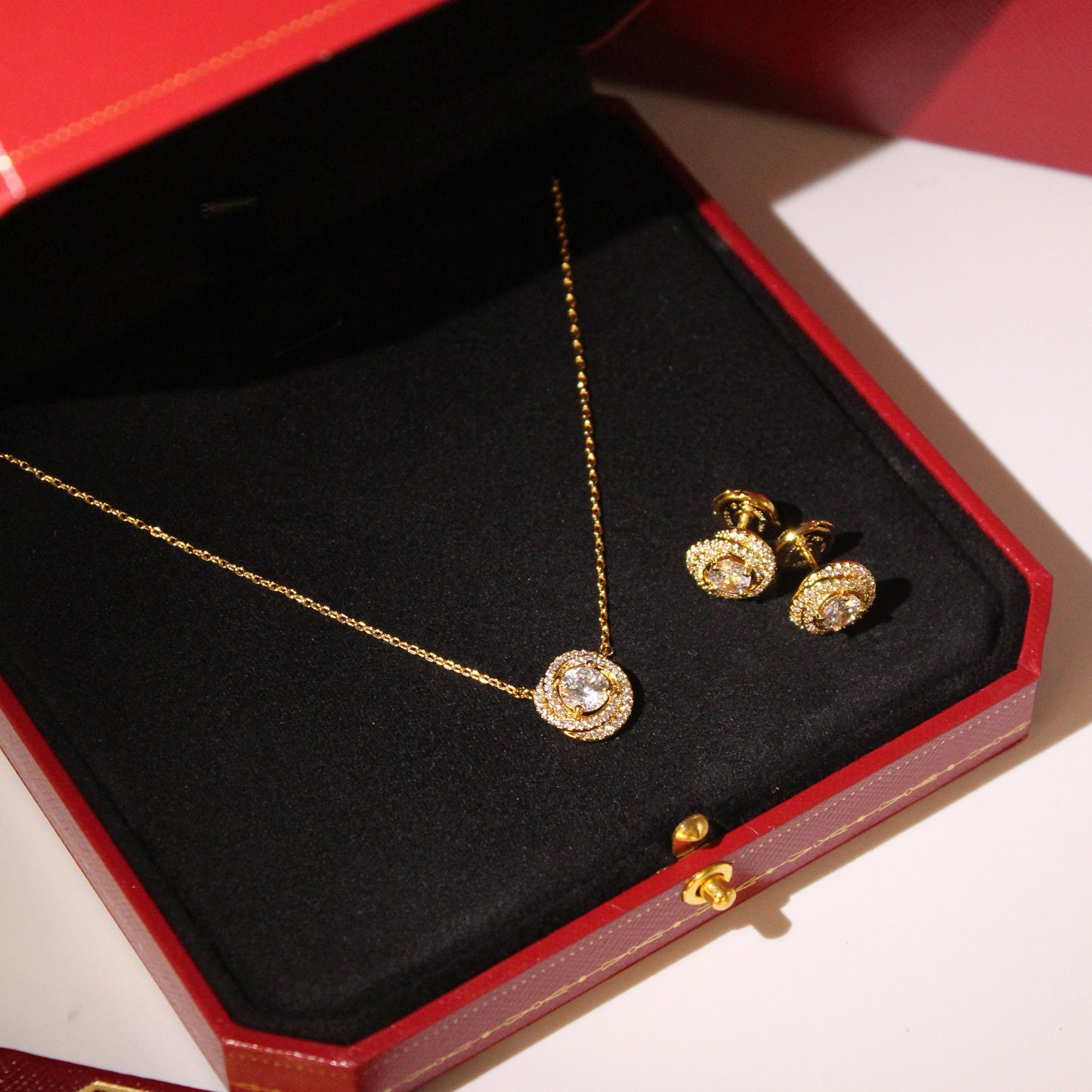Cartier Trinity Ruban Diamond Necklace and Earrings Set
