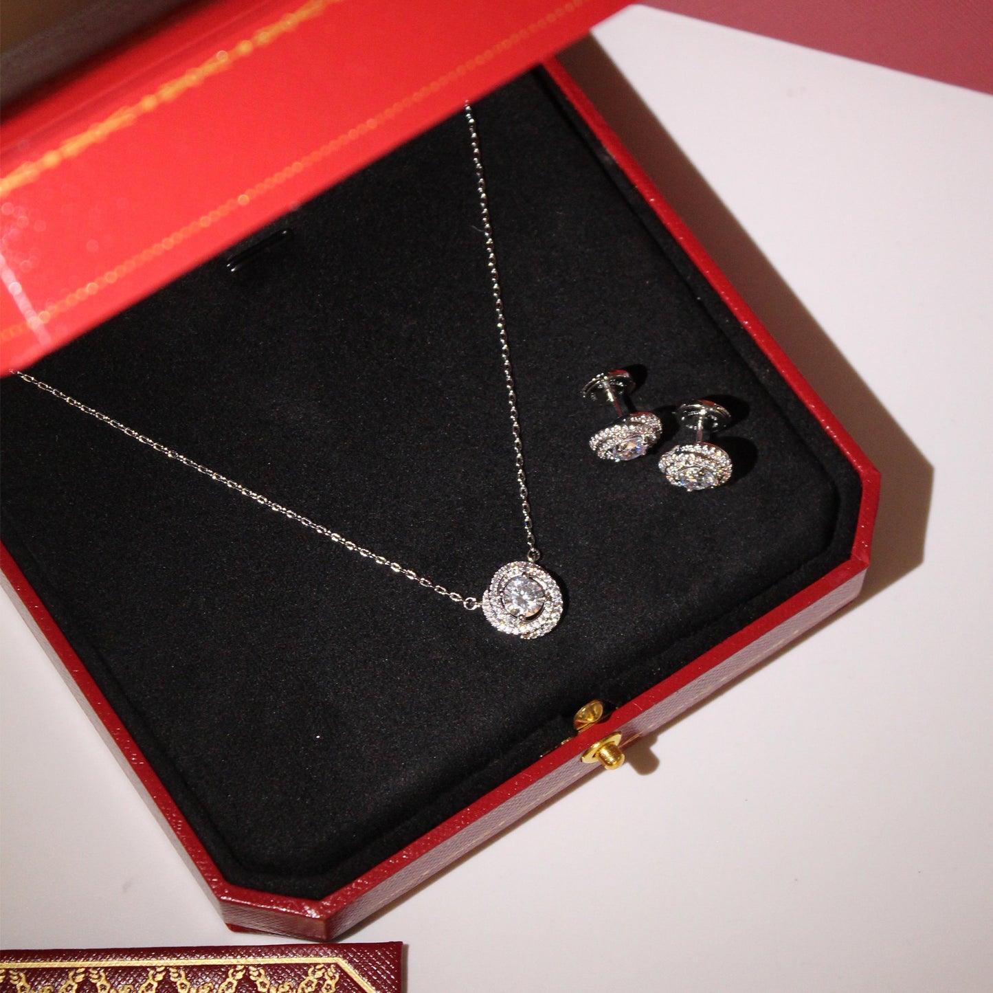 Cartier Trinity Ruban Diamond Necklace and Earrings Set
