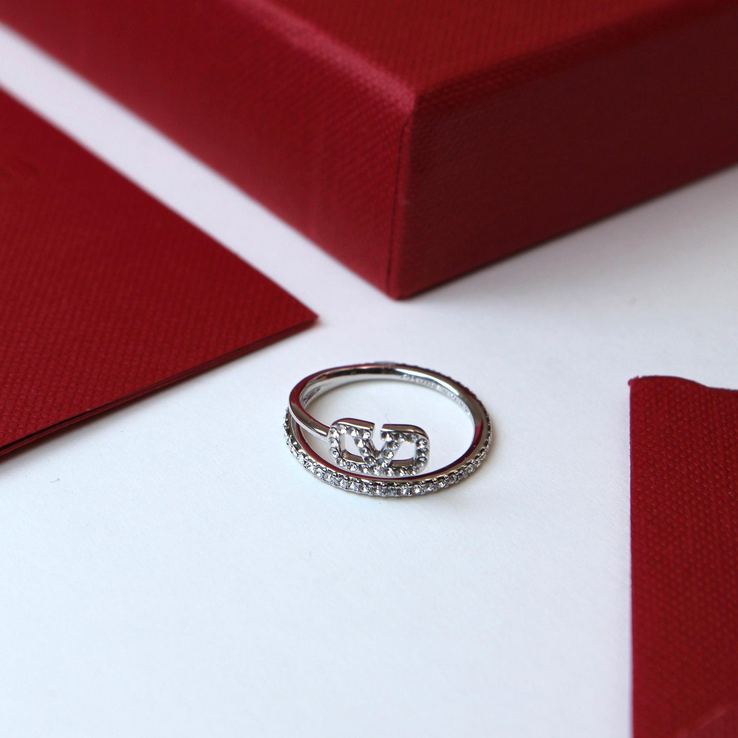 Valentino Garavani VLogo Signature Pearl Ring