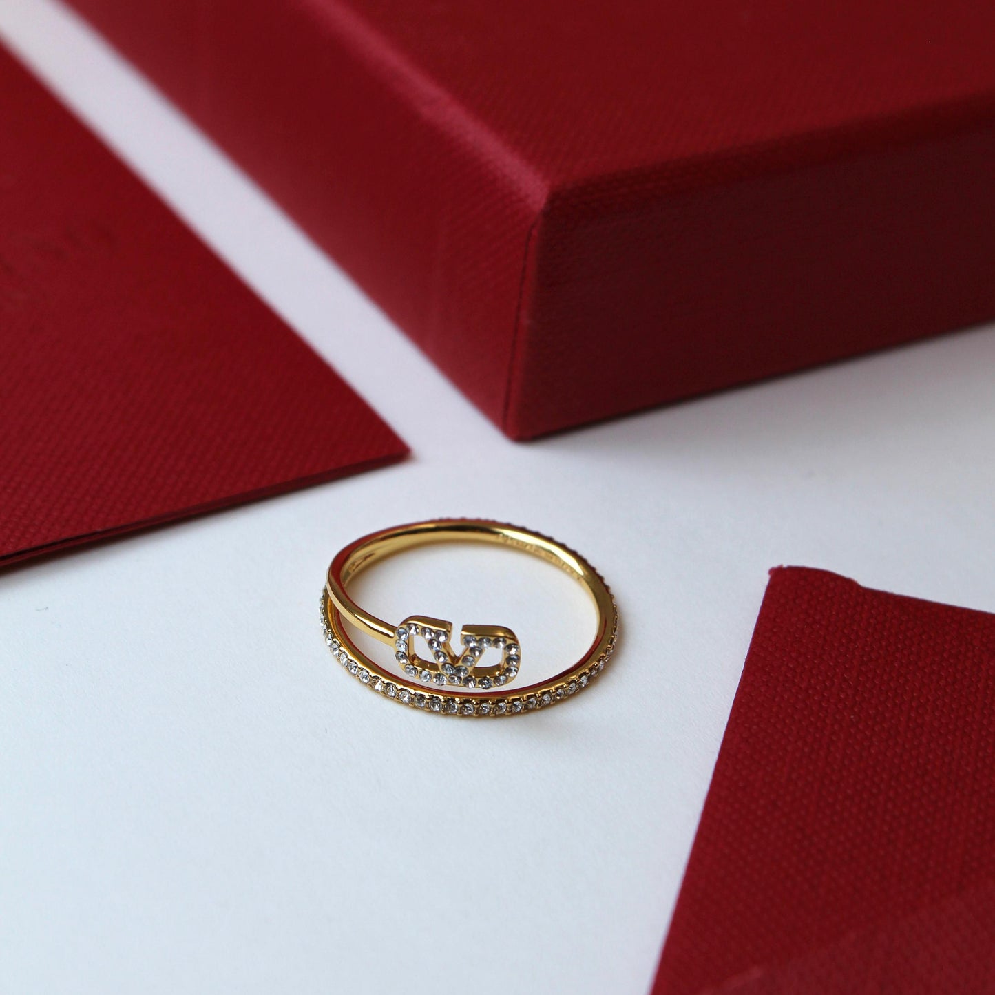 Valentino Garavani VLogo Signature Pearl Ring
