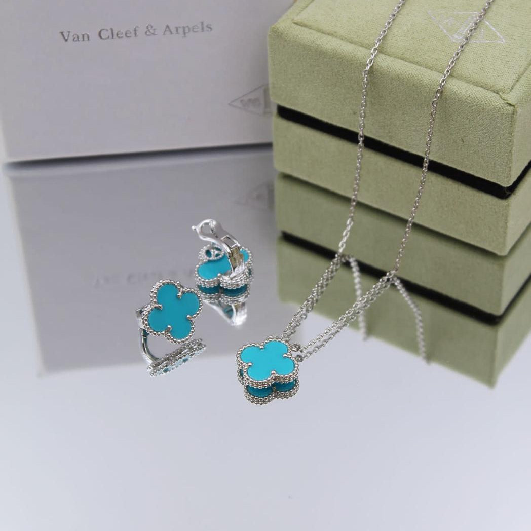 Van Cleef & Arpels Vintage Alhambra Pendant Necklace