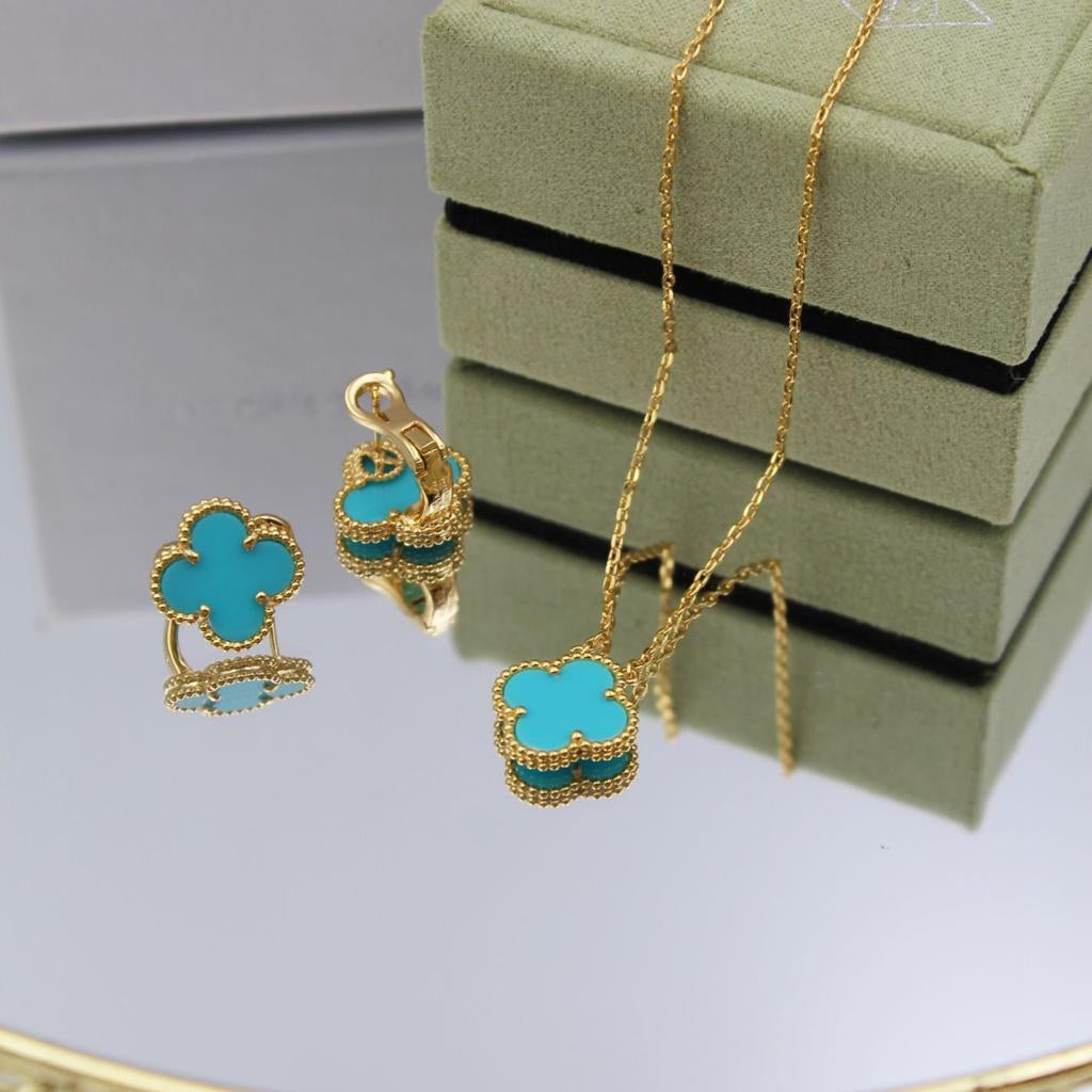 Van Cleef & Arpels Vintage Alhambra Pendant Necklace