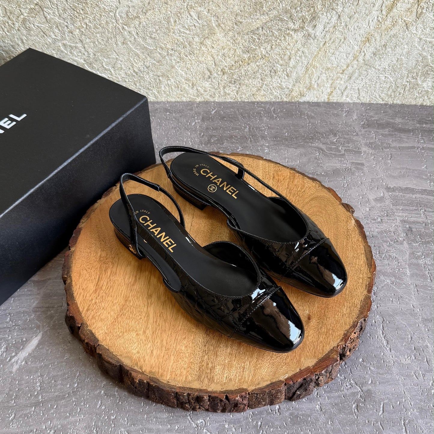 Chanel Patent Calfskin Crocodile-Embossed Cap-Toe Slingback Flats