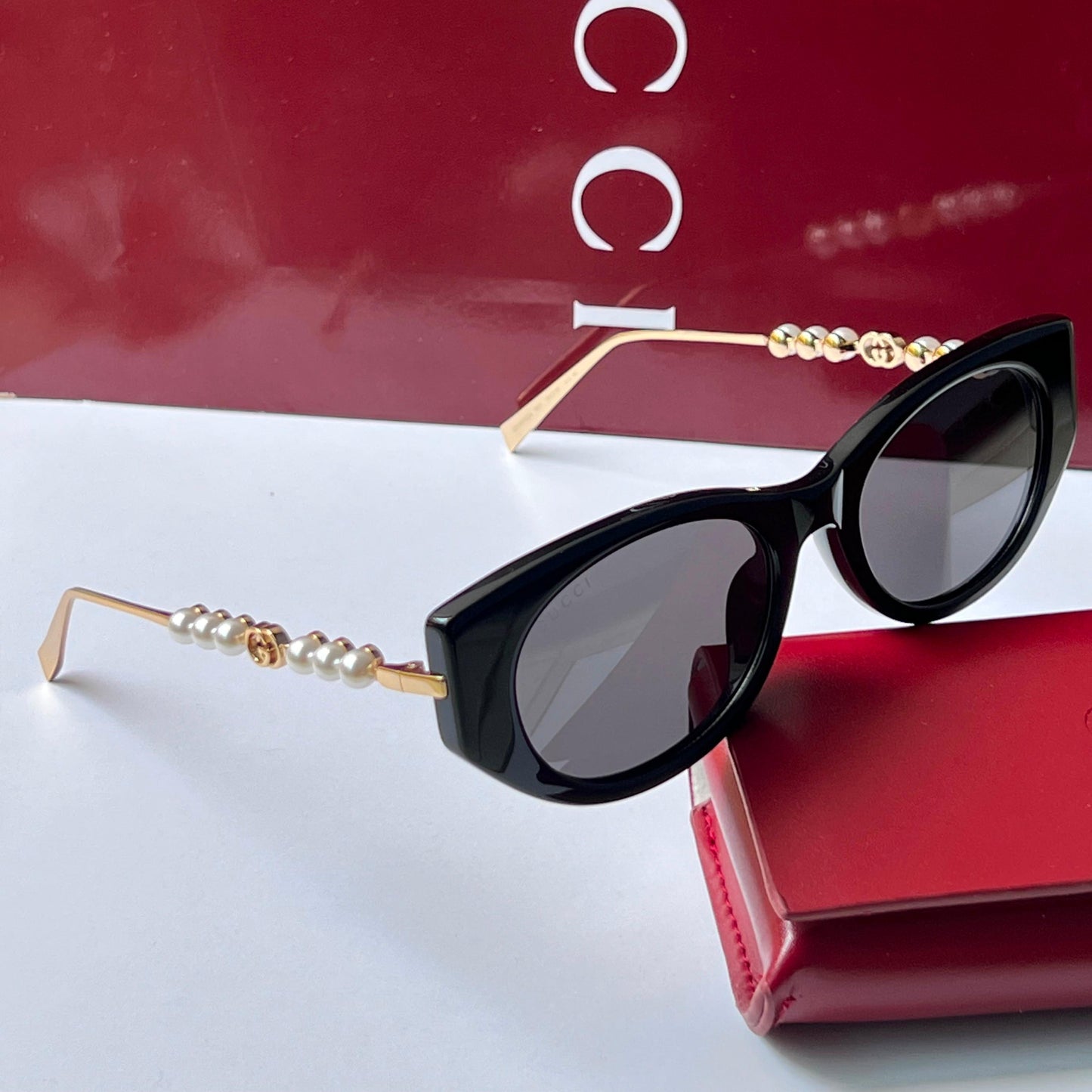 Gucci Pearl and Interlocking G Cat-Eye Sunglasses