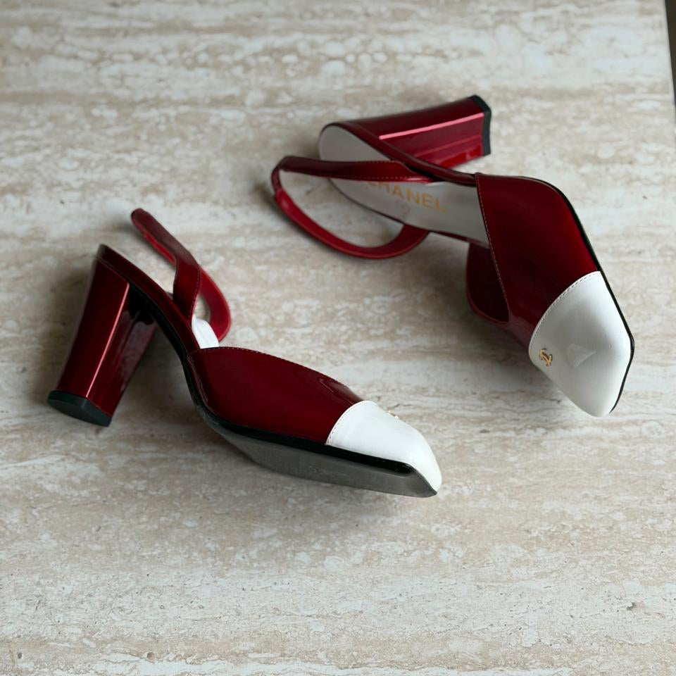 CHANEL Slingbacks in Lambskin & Patent Calfskin
