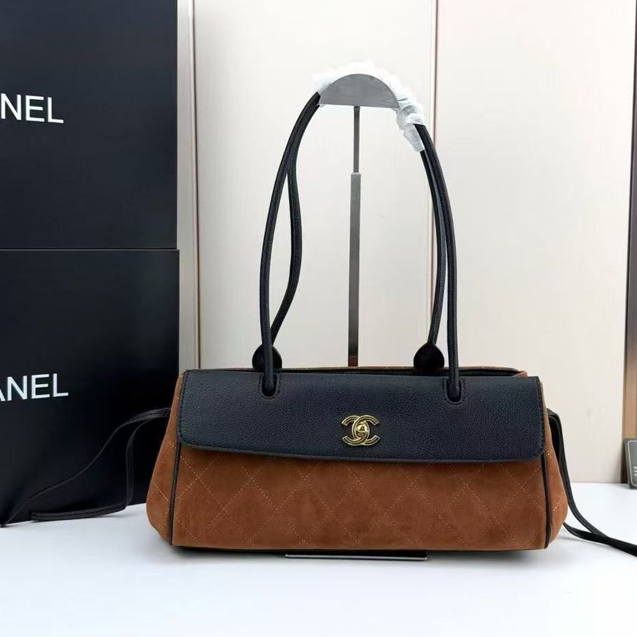 CHANEL Small Urban Essentials East-West Shopping Tote