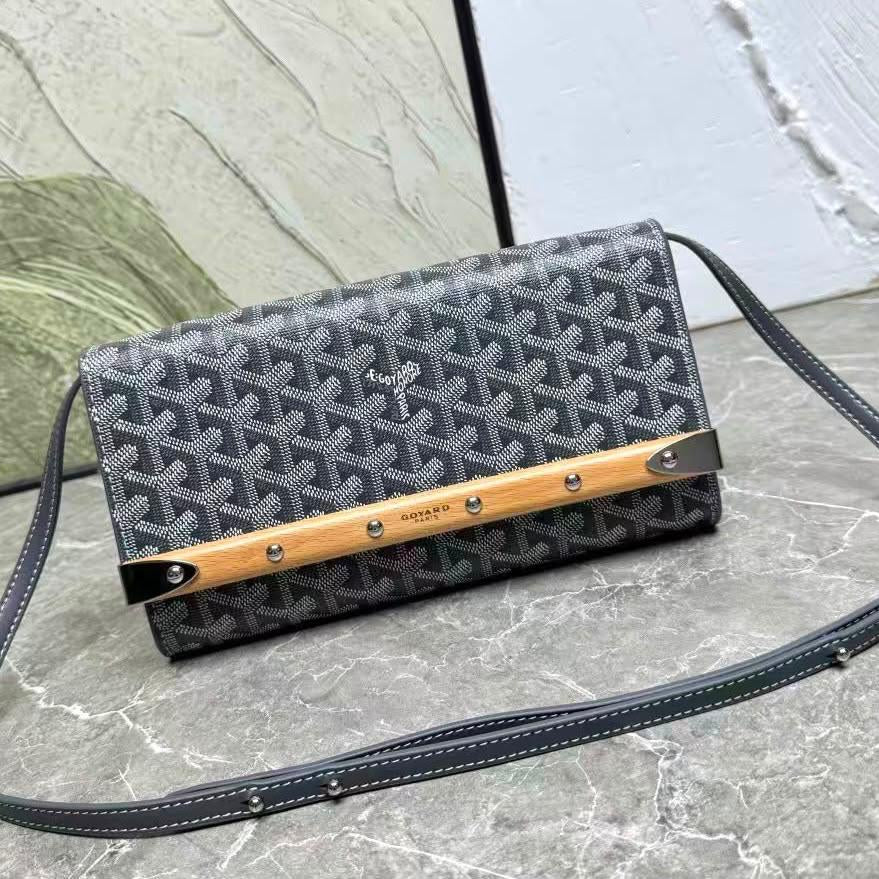 Goyard Monte-Carlo PM Clutch
