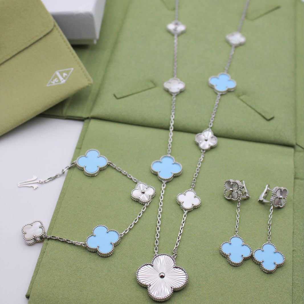 Van Cleef & Arpels Magic Alhambra Collection