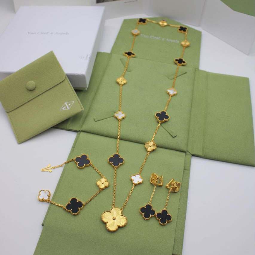 Van Cleef & Arpels Magic Alhambra Collection