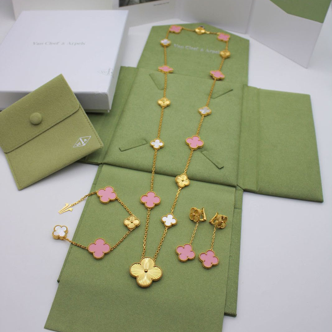 Van Cleef & Arpels Magic Alhambra Collection